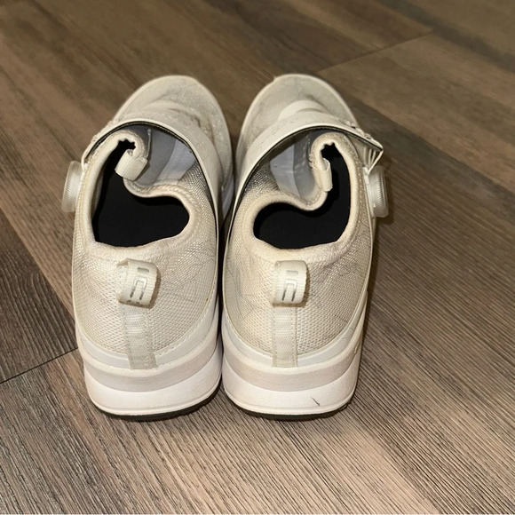 Shimano White Cycling Shoes - Picture 3 of 7